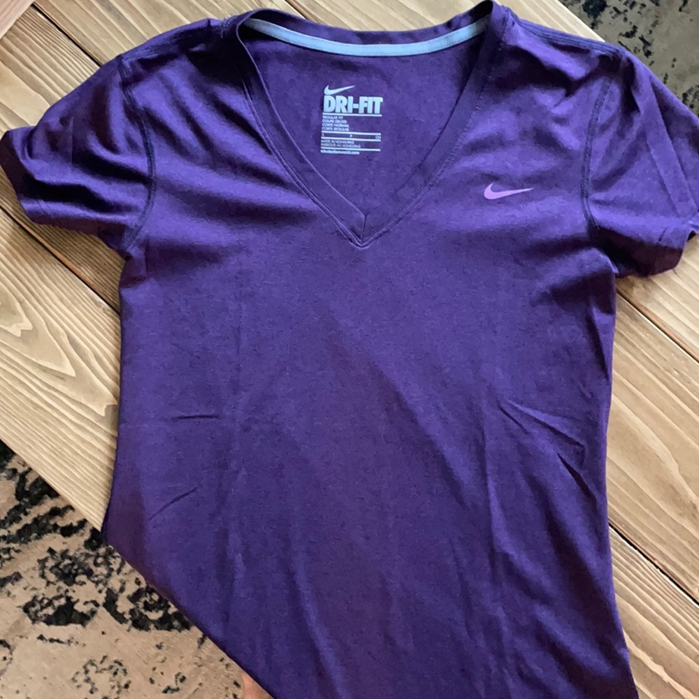 Nike workout tee
